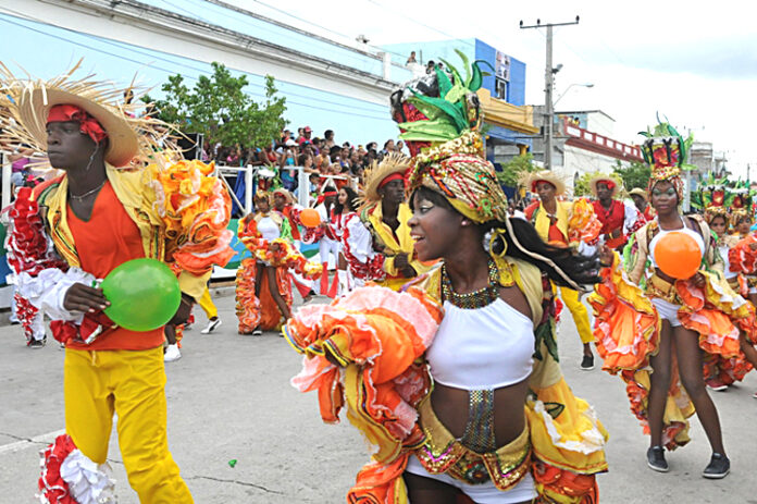 Le Carnaval de Santiago de Cuba